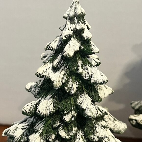 Dept 56 Village "Snowy Scotch Pines" and Extra Snowmen - Picture 10 of 15